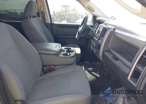 2020 Ram 1500 Classic Tradesman z USA, uszkodzony, nr VIN 3C6RR6KT8LG179113